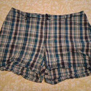 Women's shorts, Sonoma Life + Style brand, size 16W, Teal/Navy/White Plaid